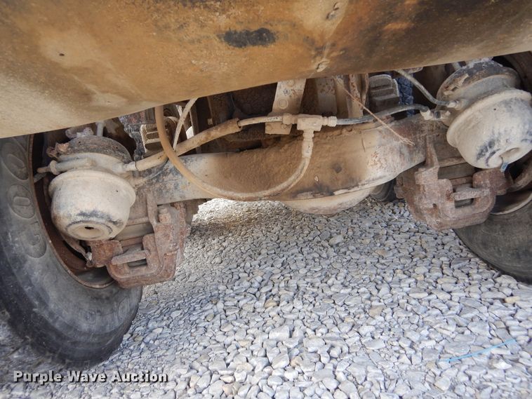 image for item KA9464 1990 Mack 600  dump truck