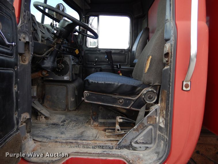 image for item KA9464 1990 Mack 600  dump truck