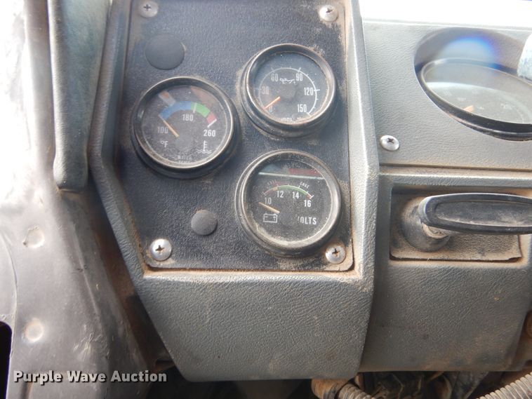 image for item KA9464 1990 Mack 600  dump truck