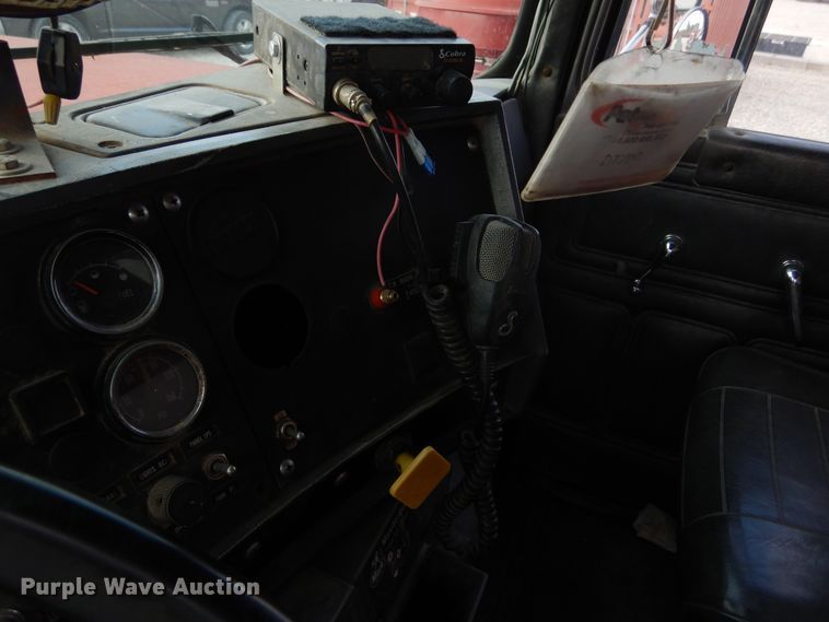 image for item KA9464 1990 Mack 600  dump truck