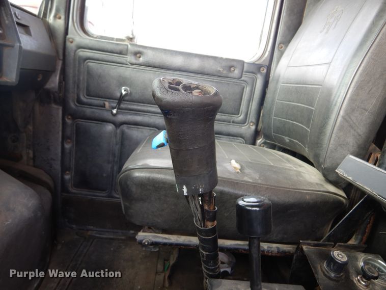 image for item KA9464 1990 Mack 600  dump truck