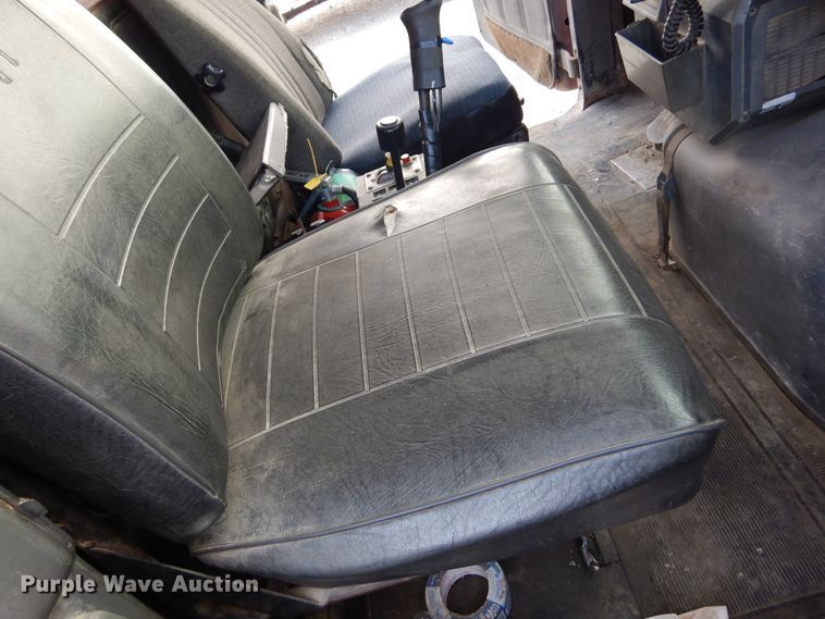 image for item KA9464 1990 Mack 600  dump truck