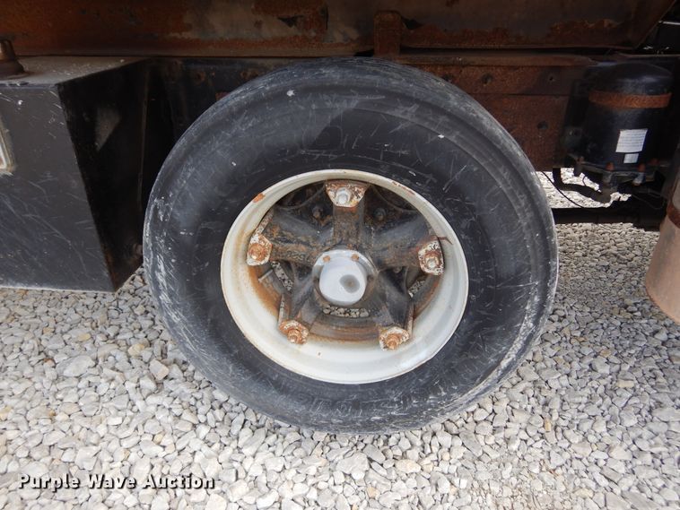 image for item KA9464 1990 Mack 600  dump truck