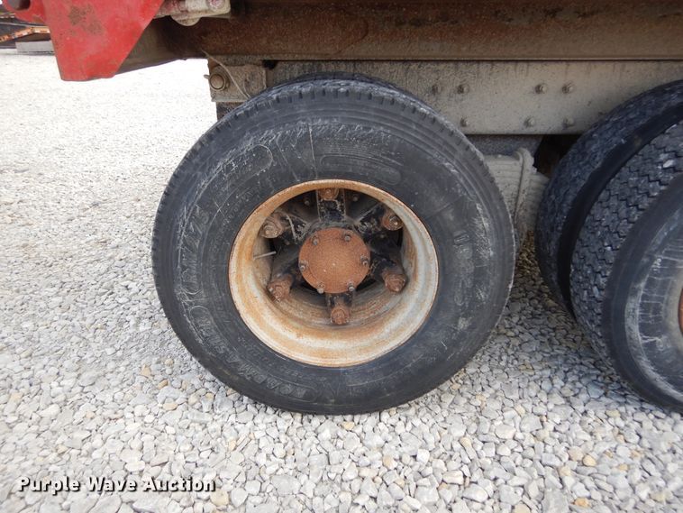 image for item KA9464 1990 Mack 600  dump truck