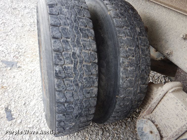 image for item KA9464 1990 Mack 600  dump truck