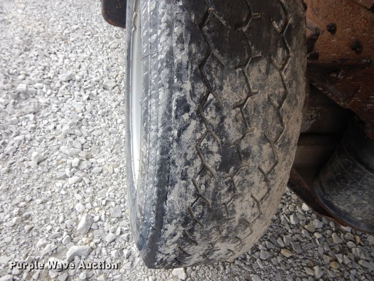 image for item KA9464 1990 Mack 600  dump truck