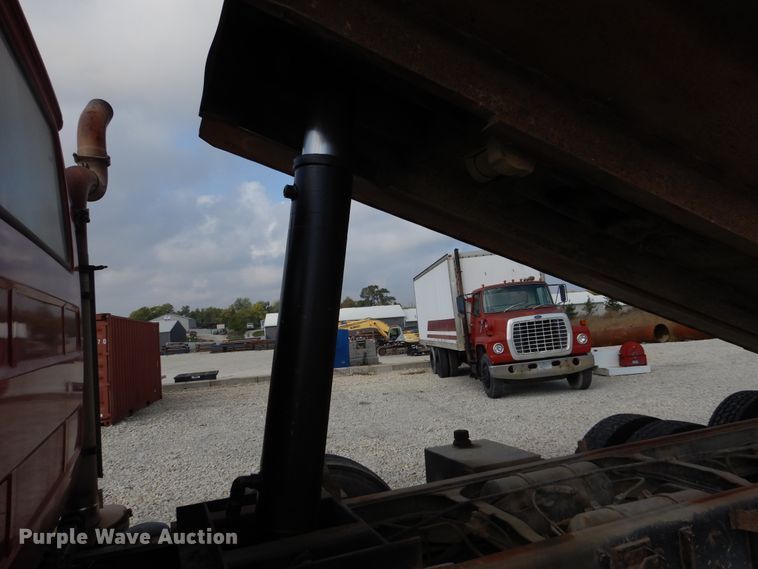 image for item KA9464 1990 Mack 600  dump truck