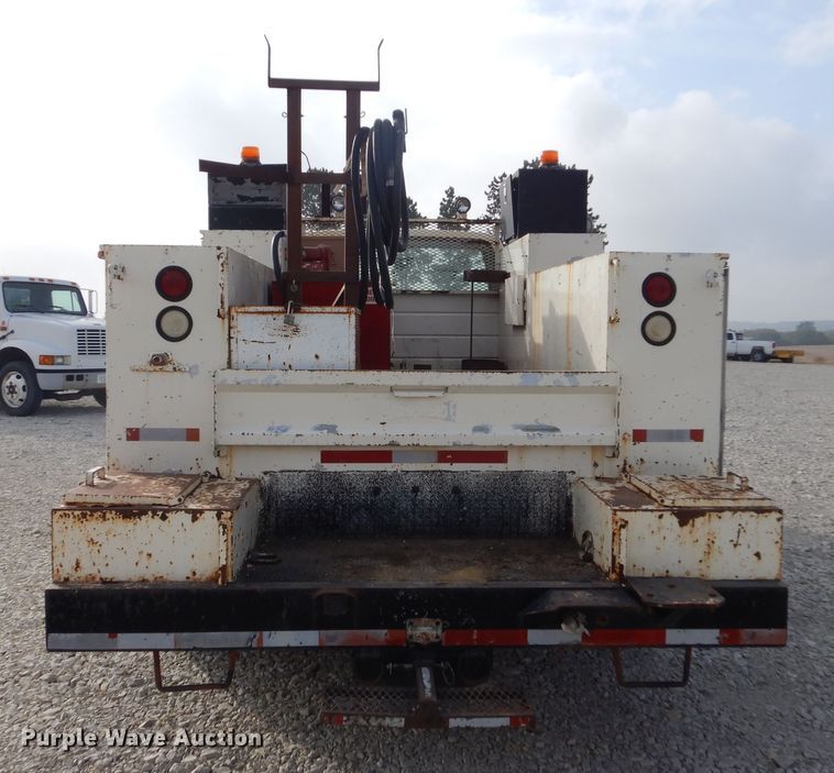 image for item KA9465 1997 Ford F800  utility / service truck