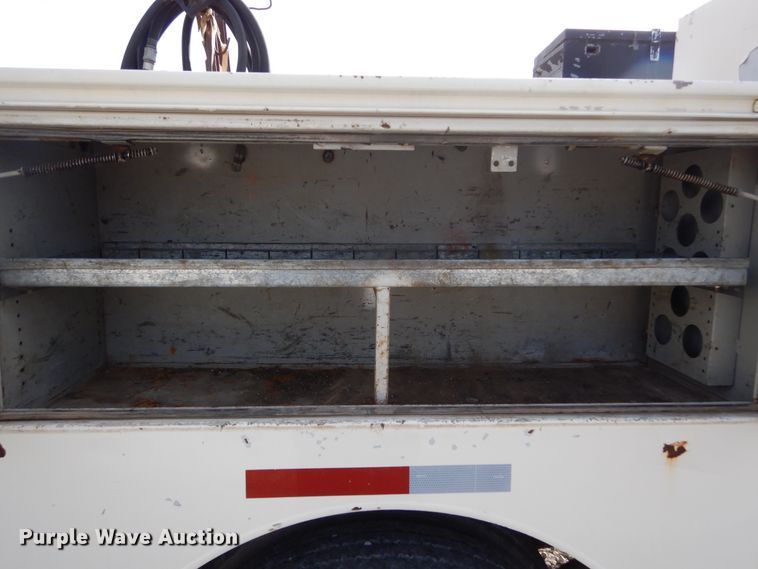 image for item KA9465 1997 Ford F800  utility / service truck