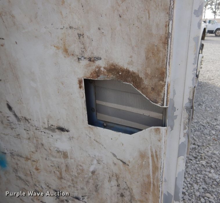 image for item KA9465 1997 Ford F800  utility / service truck