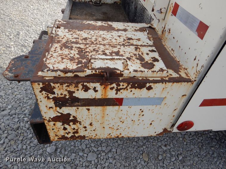 image for item KA9465 1997 Ford F800  utility / service truck