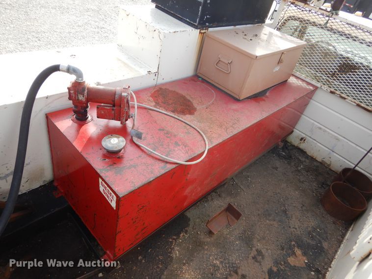 image for item KA9465 1997 Ford F800  utility / service truck