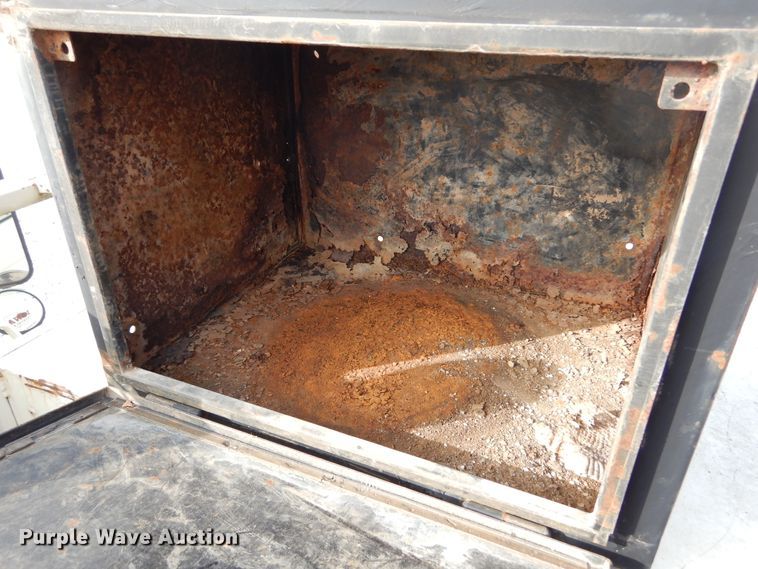 image for item KA9465 1997 Ford F800  utility / service truck