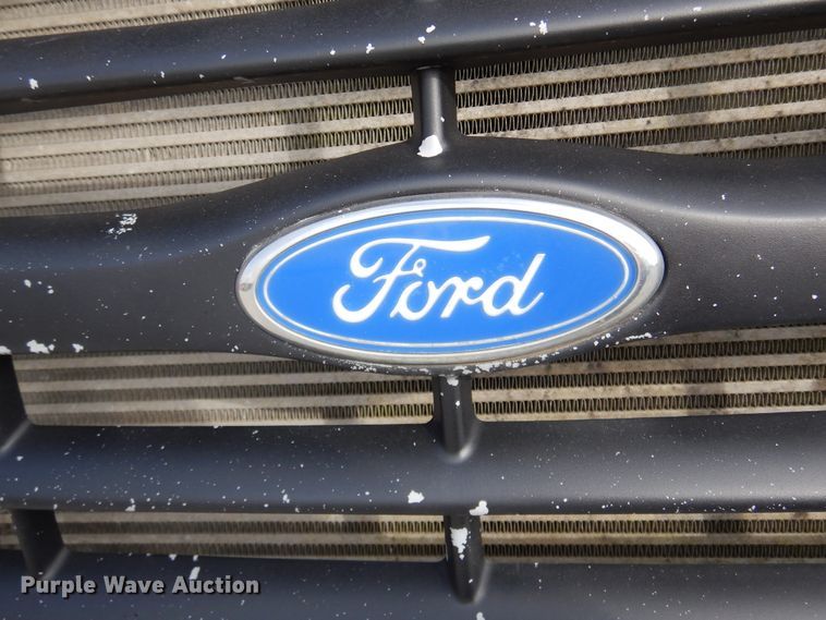 image for item KA9465 1997 Ford F800  utility / service truck