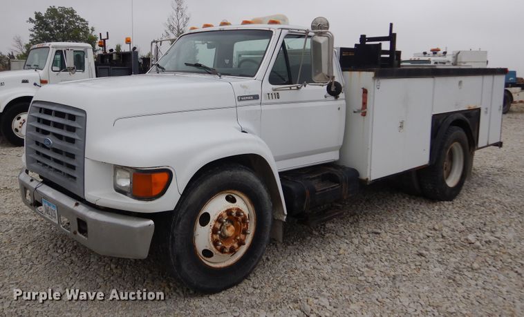 image for item KA9468 1997 Ford F800  utility / service truck