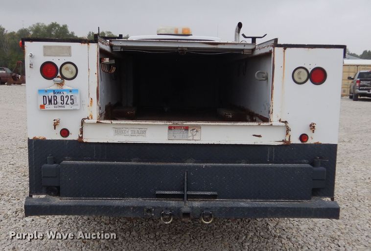 image for item KA9468 1997 Ford F800  utility / service truck