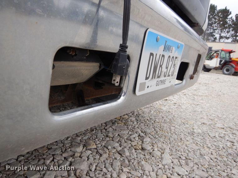 image for item KA9468 1997 Ford F800  utility / service truck