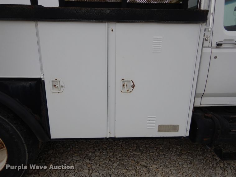 image for item KA9468 1997 Ford F800  utility / service truck