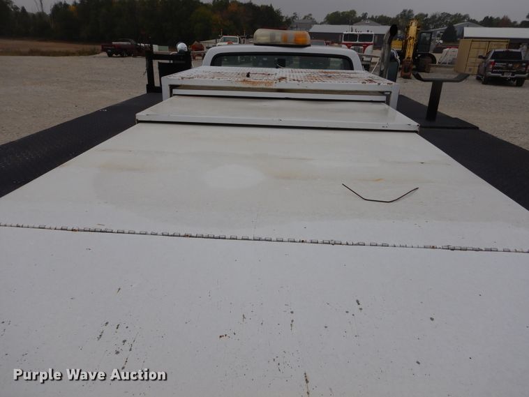 image for item KA9468 1997 Ford F800  utility / service truck