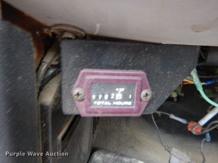 image for item KA9468 1997 Ford F800  utility / service truck