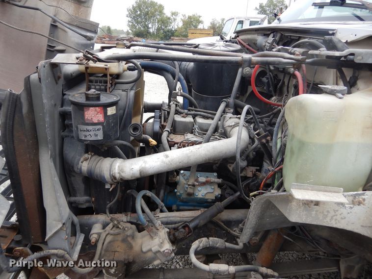 image for item KA9468 1997 Ford F800  utility / service truck