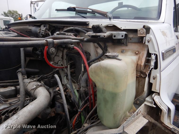 image for item KA9468 1997 Ford F800  utility / service truck