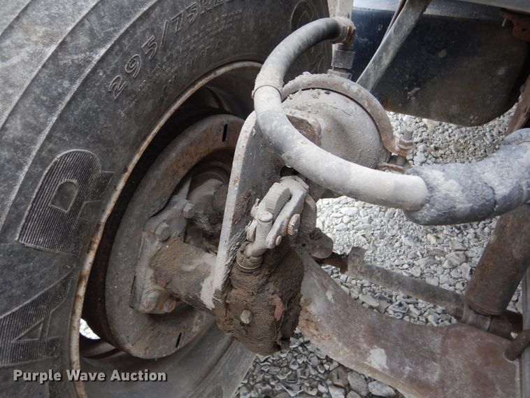 image for item KA9468 1997 Ford F800  utility / service truck