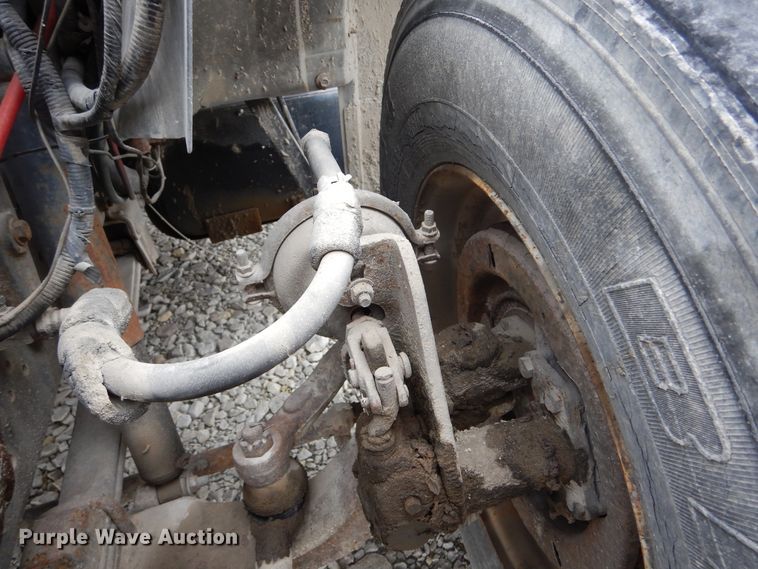 image for item KA9468 1997 Ford F800  utility / service truck