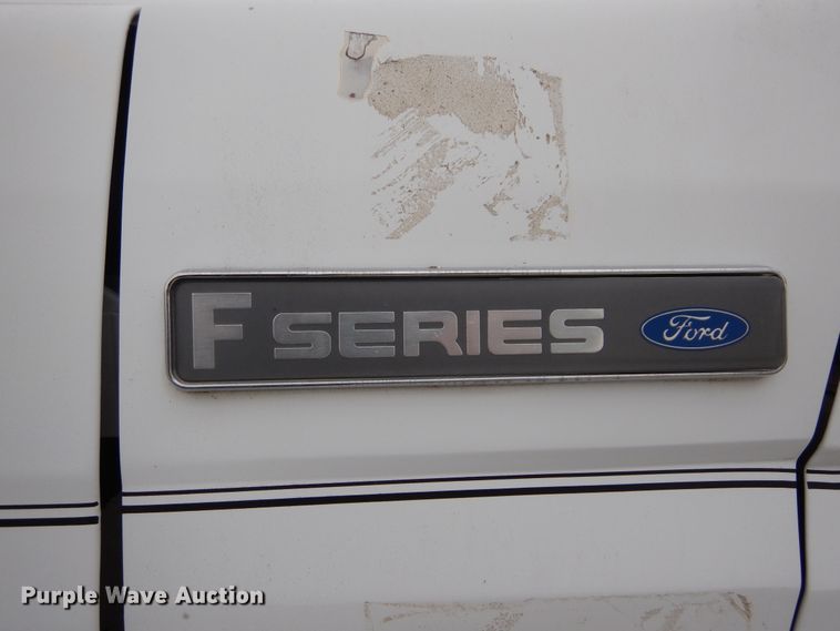 image for item KA9468 1997 Ford F800  utility / service truck