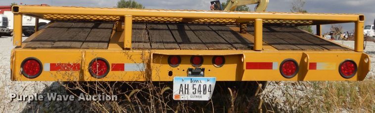 image for item KA9469 1999 Eager Beaver  equipment trailer