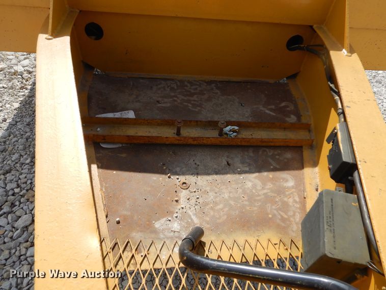 image for item KA9469 1999 Eager Beaver  equipment trailer