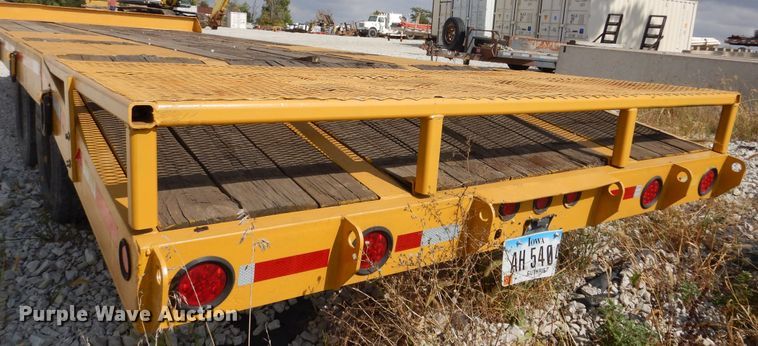 image for item KA9469 1999 Eager Beaver  equipment trailer