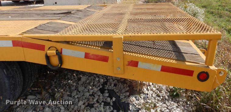 image for item KA9469 1999 Eager Beaver  equipment trailer