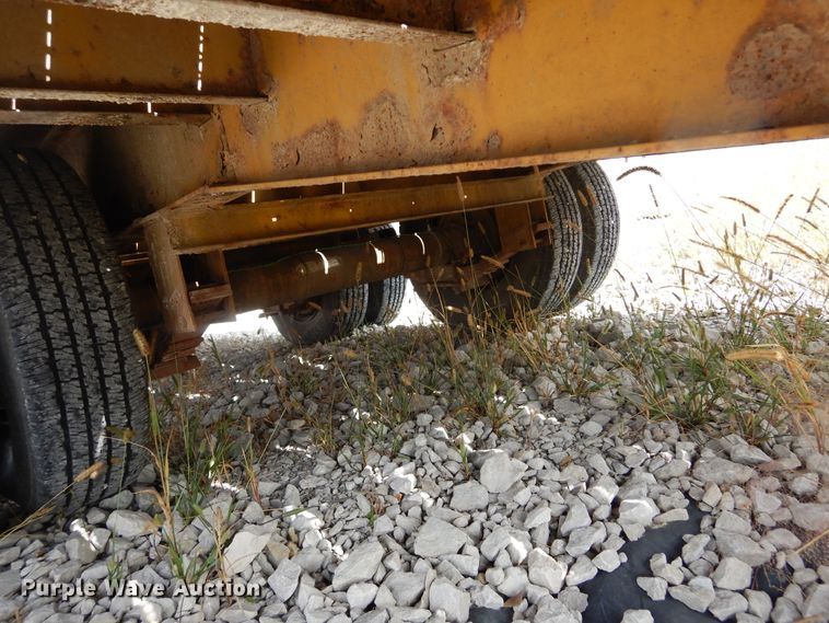 image for item KA9469 1999 Eager Beaver  equipment trailer