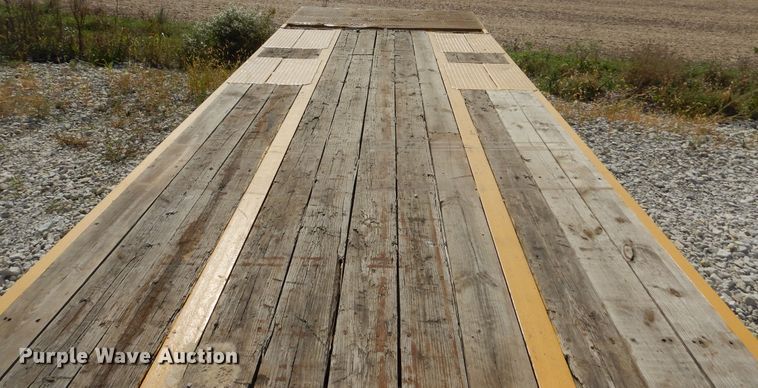 image for item KA9469 1999 Eager Beaver  equipment trailer