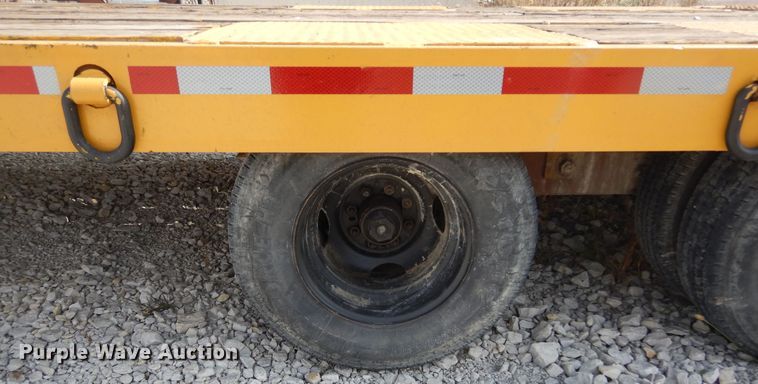 image for item KA9469 1999 Eager Beaver  equipment trailer