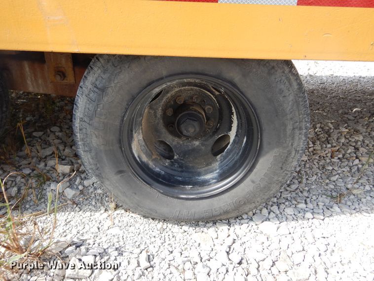 image for item KA9469 1999 Eager Beaver  equipment trailer