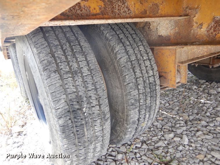 image for item KA9469 1999 Eager Beaver  equipment trailer