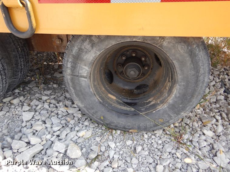 image for item KA9469 1999 Eager Beaver  equipment trailer