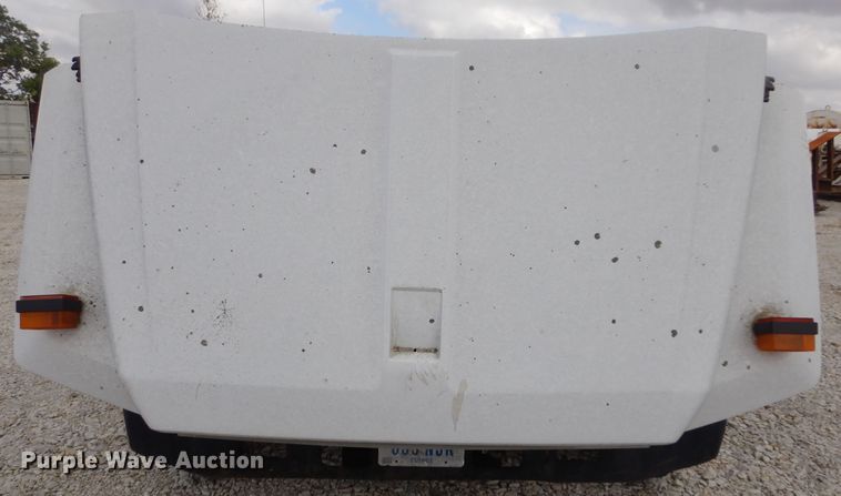 image for item KA9470 1993 Ford F700  flatbed truck