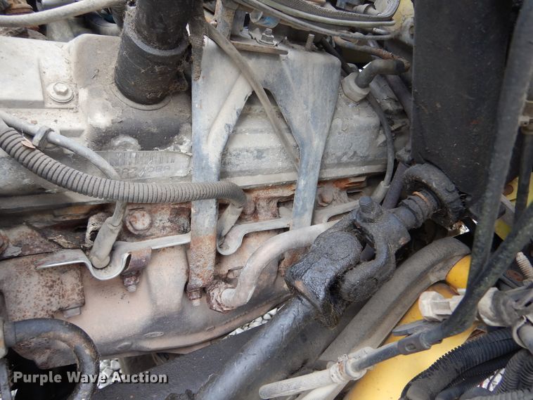 image for item KA9470 1993 Ford F700  flatbed truck