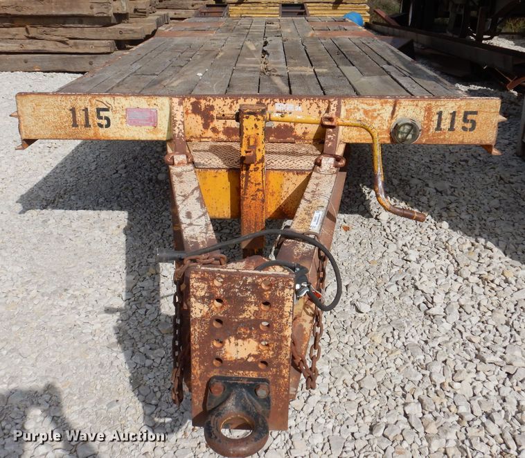 image for item KA9472 1999 Trail King TK20-2500  equipment trailer