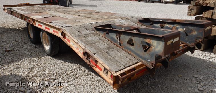 image for item KA9472 1999 Trail King TK20-2500  equipment trailer