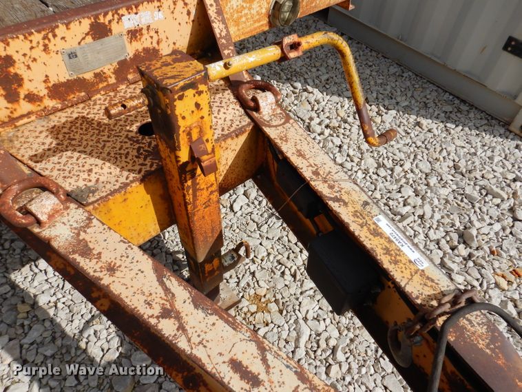 image for item KA9472 1999 Trail King TK20-2500  equipment trailer