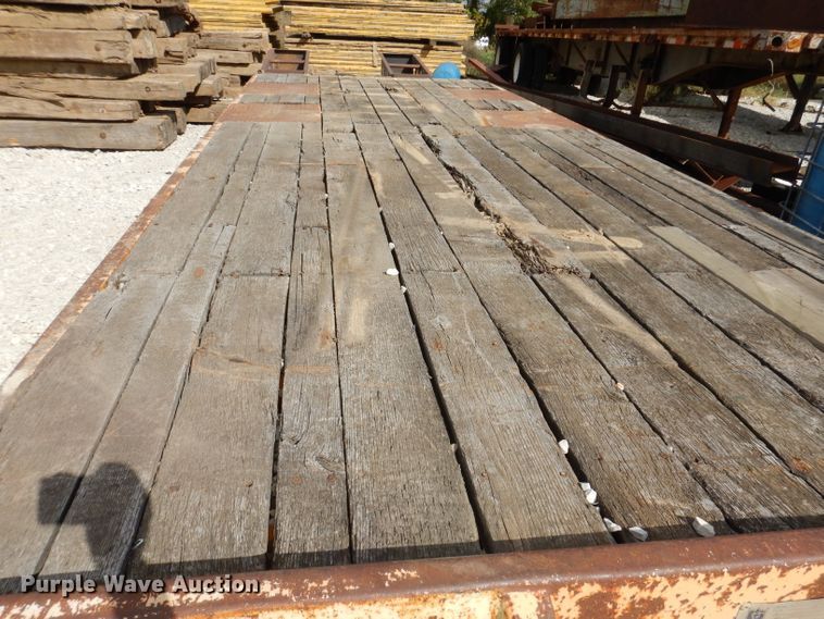 image for item KA9472 1999 Trail King TK20-2500  equipment trailer