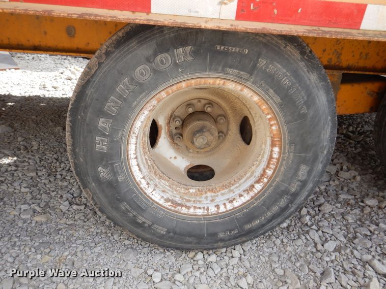 image for item KA9472 1999 Trail King TK20-2500  equipment trailer