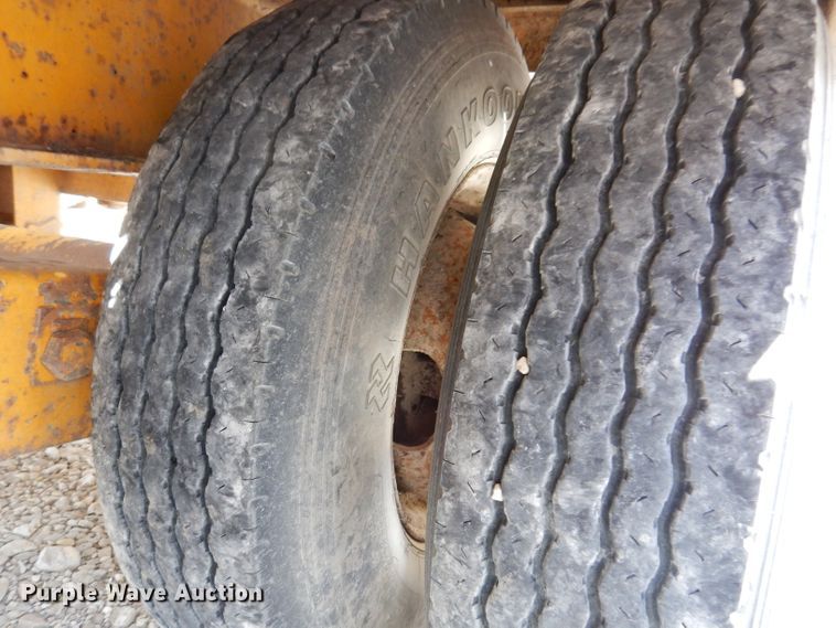 image for item KA9472 1999 Trail King TK20-2500  equipment trailer