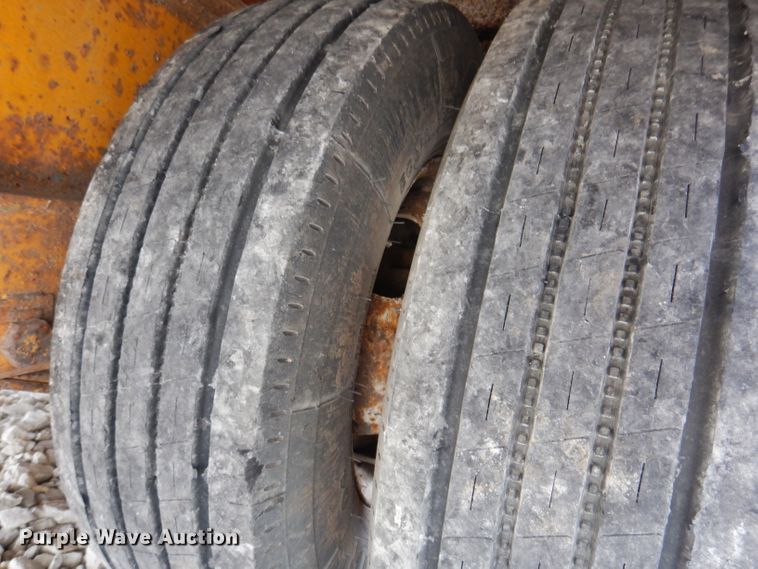 image for item KA9472 1999 Trail King TK20-2500  equipment trailer