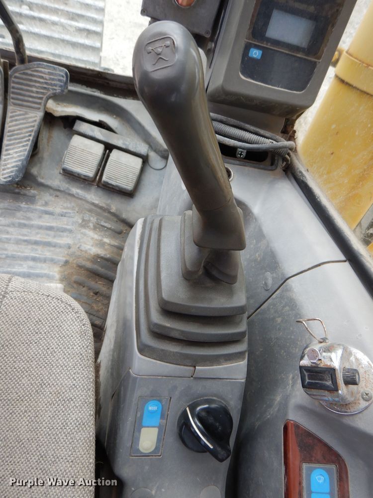 image for item KA9473 2001 Kobelco SK480LC  excavator