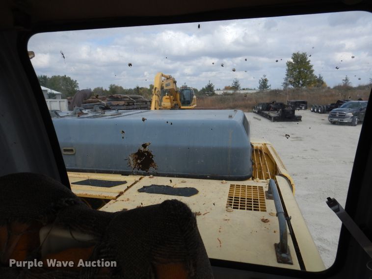 image for item KA9473 2001 Kobelco SK480LC  excavator